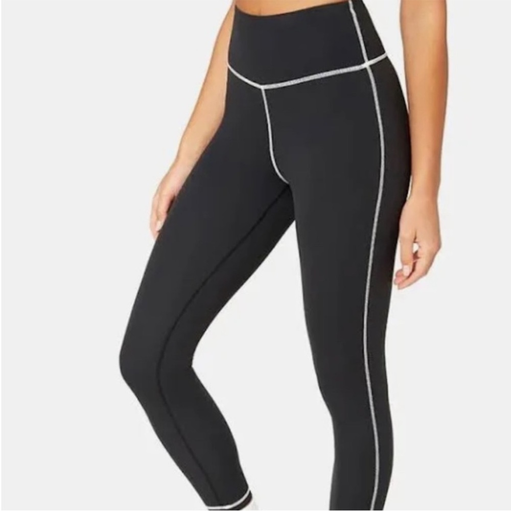 WEWOREWHAT Corset High-Rise Leggings
ANKLE STRETCH YOGA BLACK SIZE M